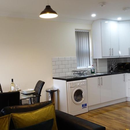 Ashford  Luxury 2 Bed 2 Bath - Free Parking - 5Min To Airport - Sleeps 6 아파트 외부 사진