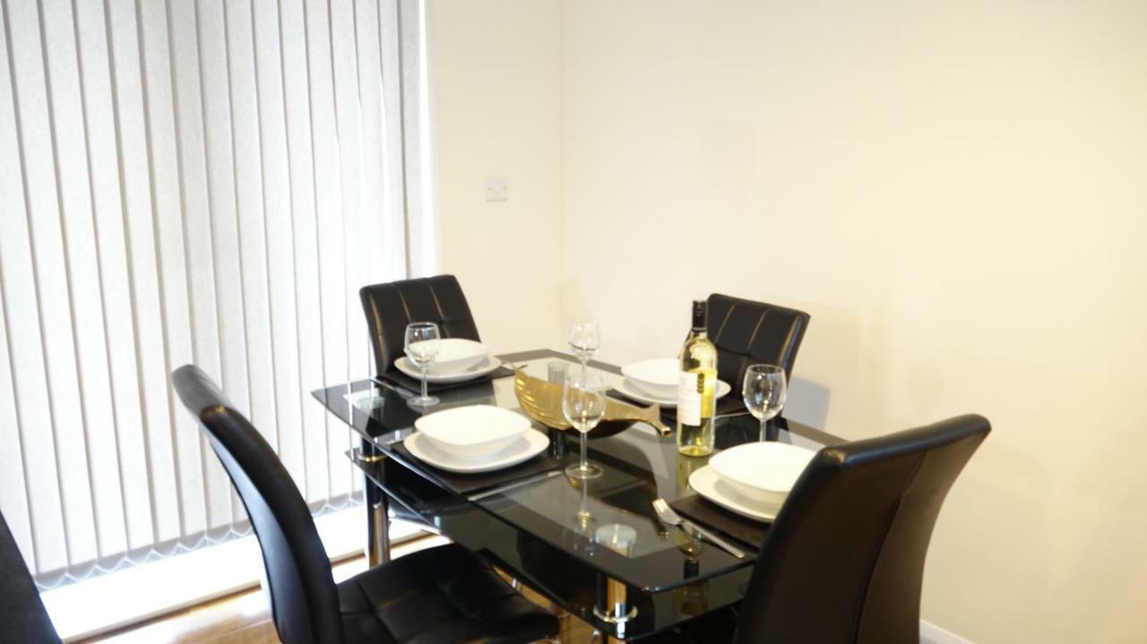 Ashford  Luxury 2 Bed 2 Bath - Free Parking - 5Min To Airport - Sleeps 6 아파트 외부 사진
