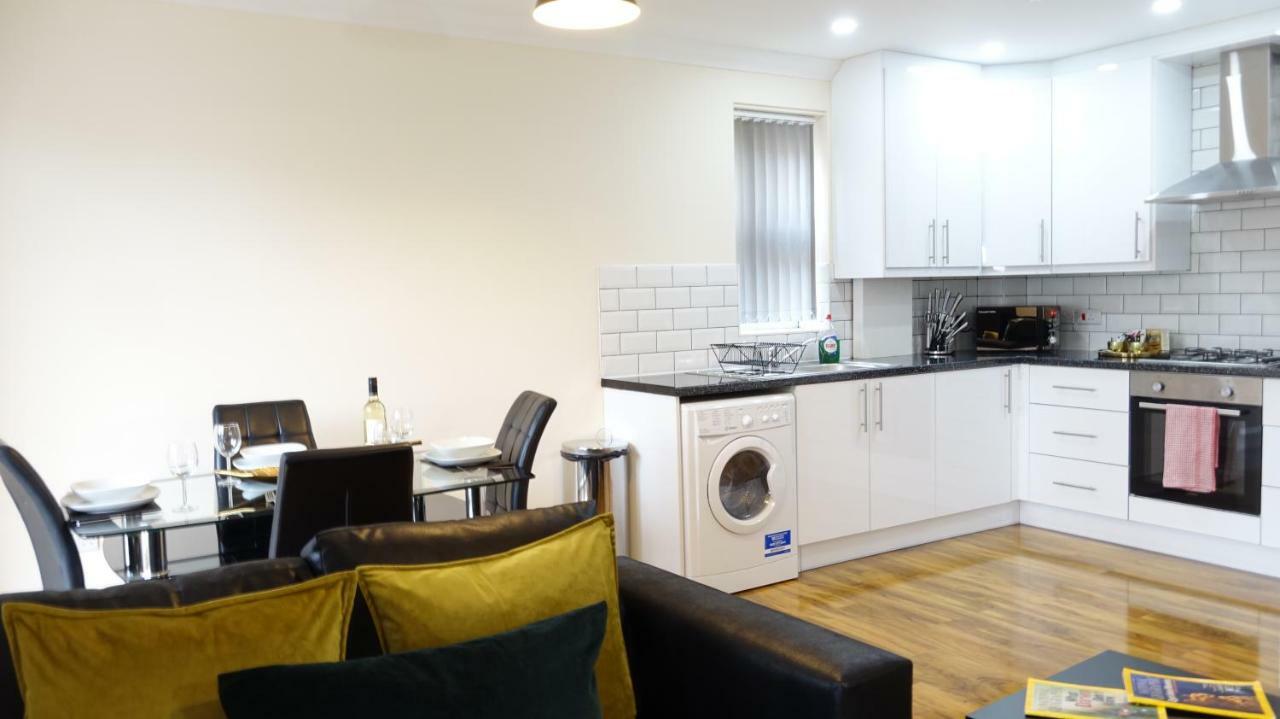 Ashford  Luxury 2 Bed 2 Bath - Free Parking - 5Min To Airport - Sleeps 6 아파트 외부 사진