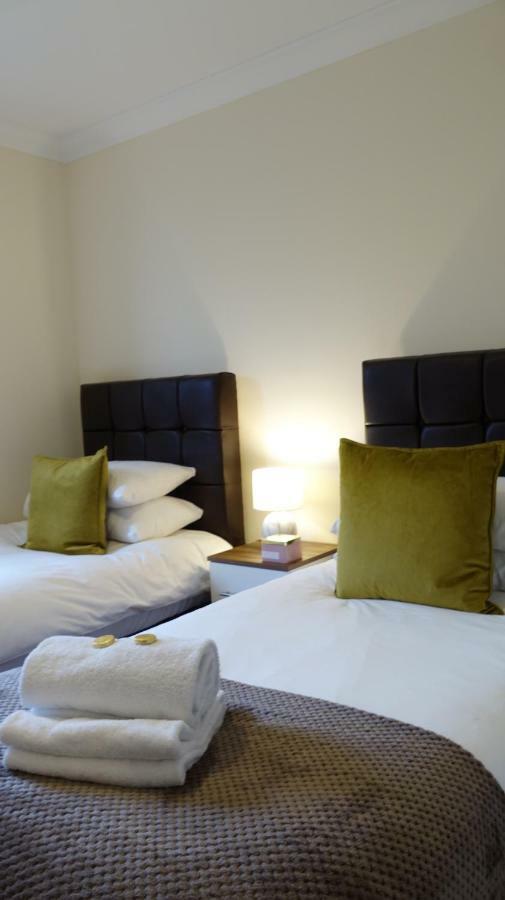 Ashford  Luxury 2 Bed 2 Bath - Free Parking - 5Min To Airport - Sleeps 6 아파트 외부 사진