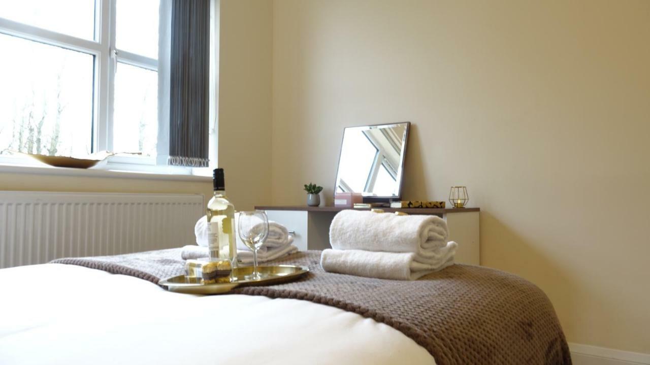 Ashford  Luxury 2 Bed 2 Bath - Free Parking - 5Min To Airport - Sleeps 6 아파트 외부 사진