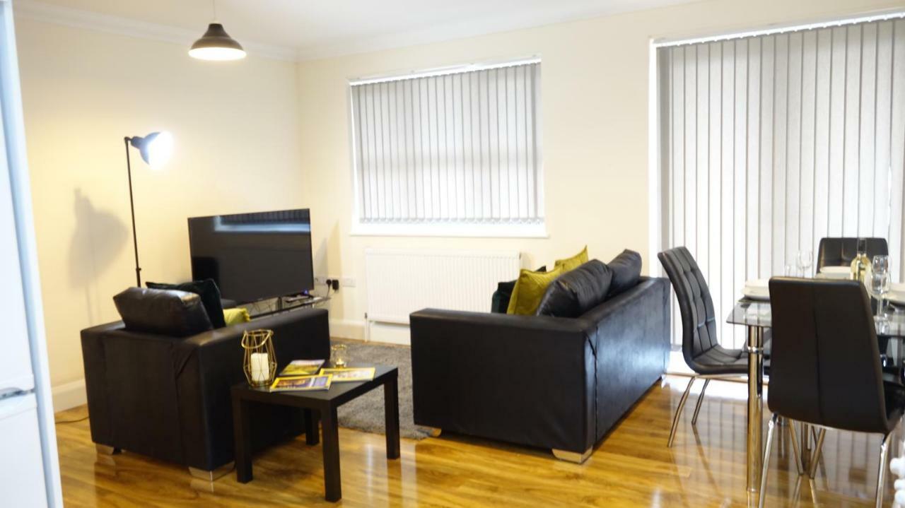 Ashford  Luxury 2 Bed 2 Bath - Free Parking - 5Min To Airport - Sleeps 6 아파트 외부 사진