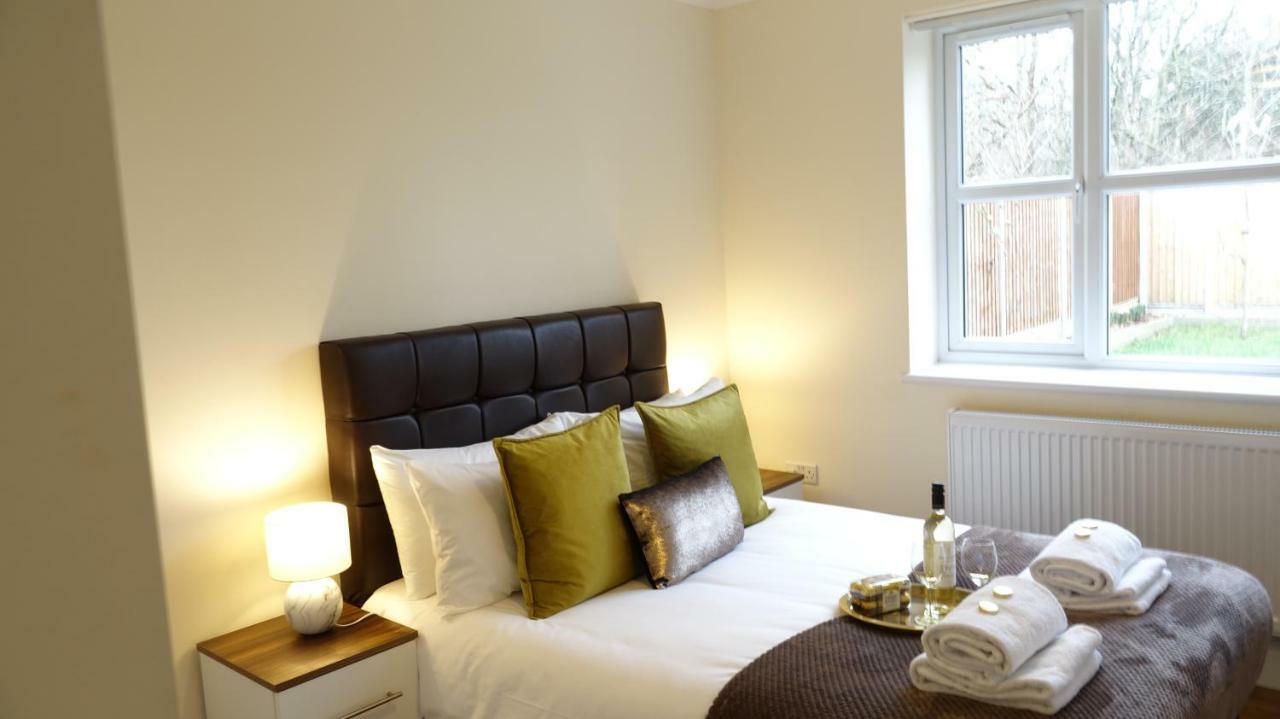 Ashford  Luxury 2 Bed 2 Bath - Free Parking - 5Min To Airport - Sleeps 6 아파트 외부 사진