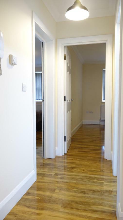 Ashford  Luxury 2 Bed 2 Bath - Free Parking - 5Min To Airport - Sleeps 6 아파트 외부 사진