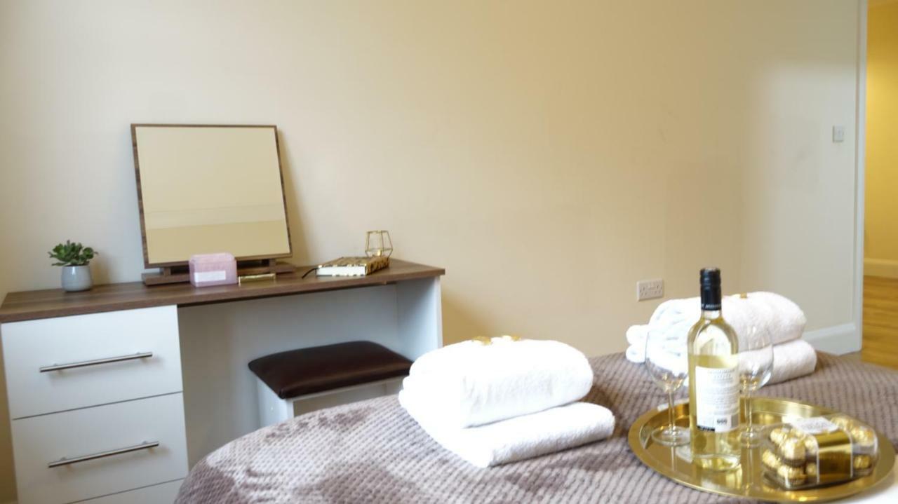 Ashford  Luxury 2 Bed 2 Bath - Free Parking - 5Min To Airport - Sleeps 6 아파트 외부 사진